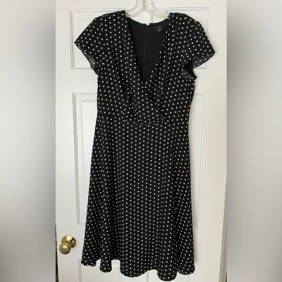 Ann Taylor Factory | Dresses | Ann Taylor Factory Black And White Polka Dot  Faux Wrap Dress Size 8 | Poshmark